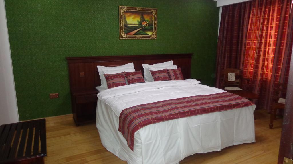 Eagle Palace Hotel 나쿠루 객실 사진